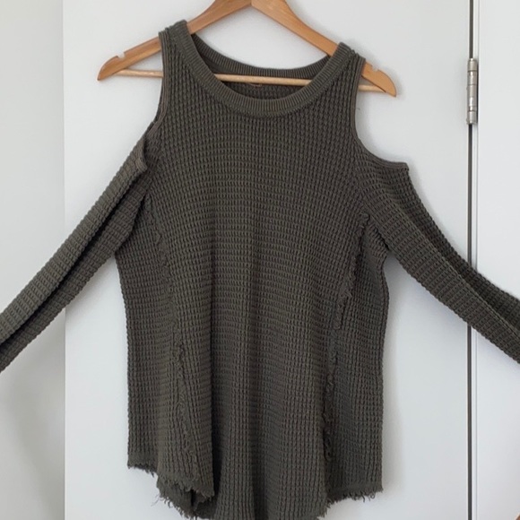 Free People Sweater - Picture 3 of 4